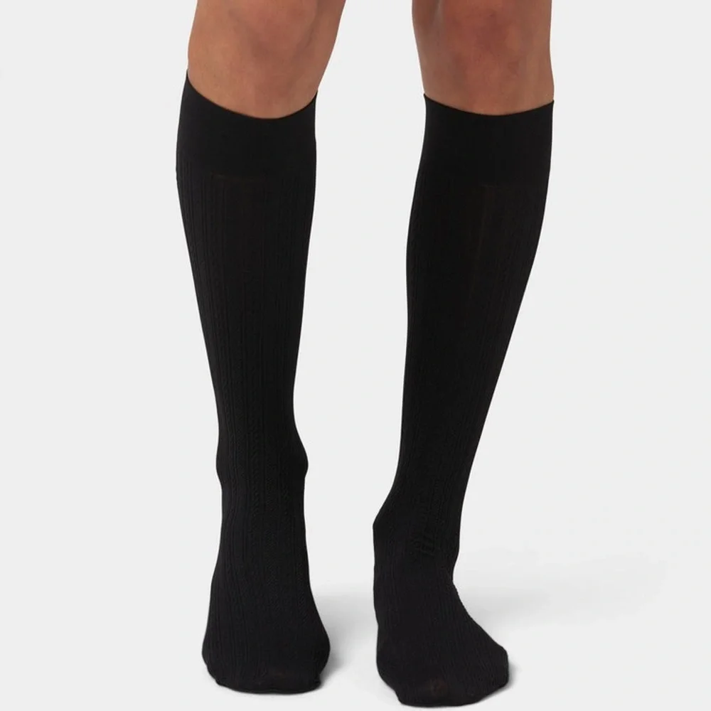 HUE CABLE KNIT RIB KNEE HIGH SOCKS BLACK OS NWT
